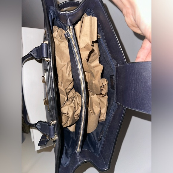 Coach Swagger 27! - Picture 6 of 7